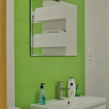 Capital Towers - Apartament Pop-Art W Centrum Miasta Z Widokiem Na Rzeke I Park Rzeszow
