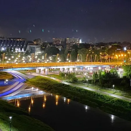 Capital Towers - Pop - Art Z Widokiem Na Rzeke I Park