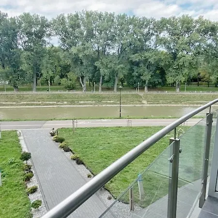 Capital Towers - Apartament Pop-Art W Centrum Miasta Z Widokiem Na Rzeke I Park Daire Rzeszow