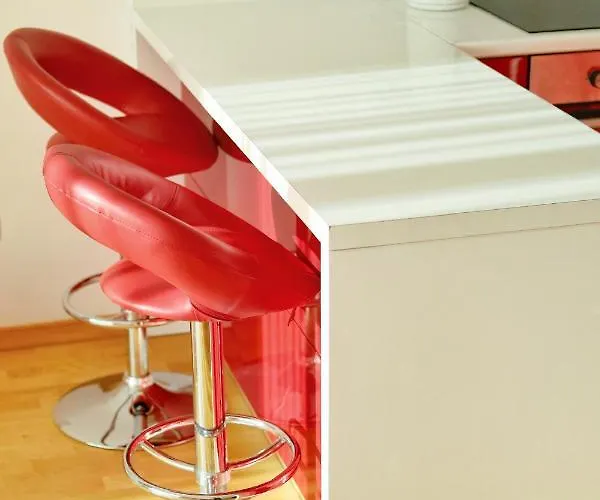 Capital Towers - Pop - Art Z Widokiem Na Rzeke I Park