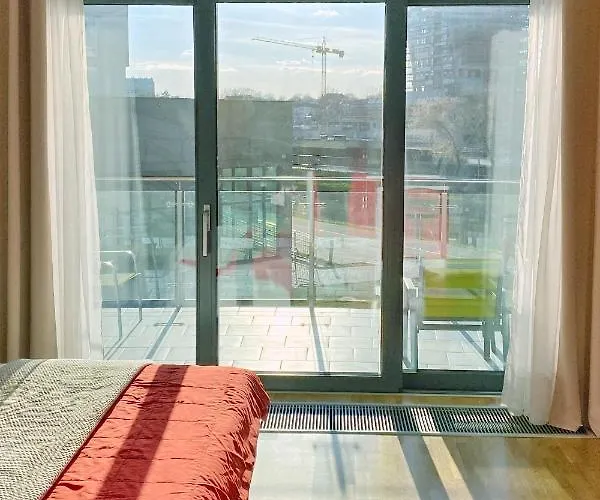 Capital Towers - Pop - Art Z Widokiem Na Rzeke I Park Appartement